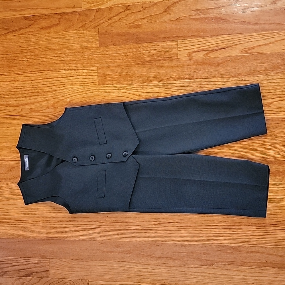 4T  Vest and Pants Van Heusen